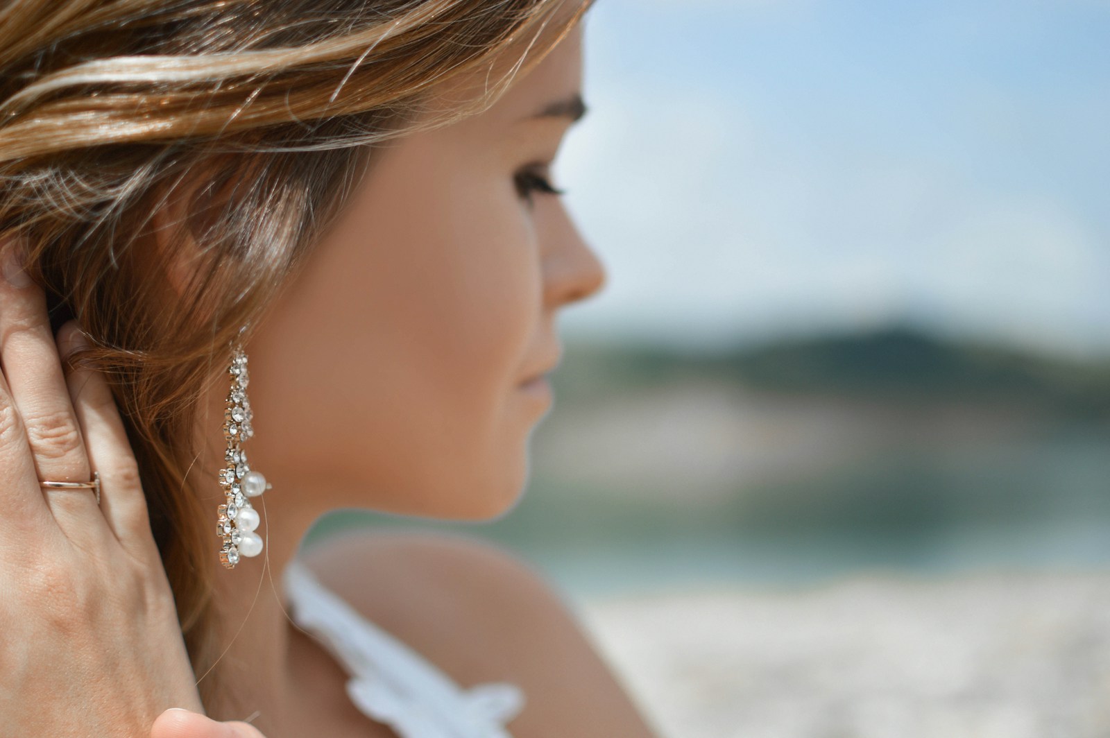 Bijoux personnalisés 2025 : tendances, matériaux & conseils express