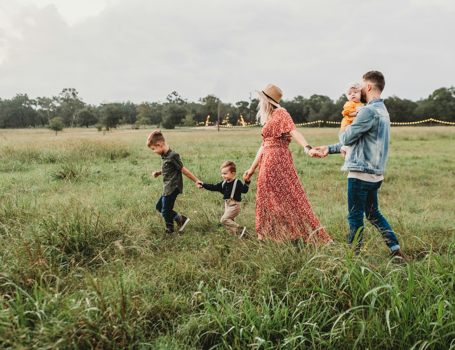 Quelles activités incontournables vivre en famille durant la saison printanière ?