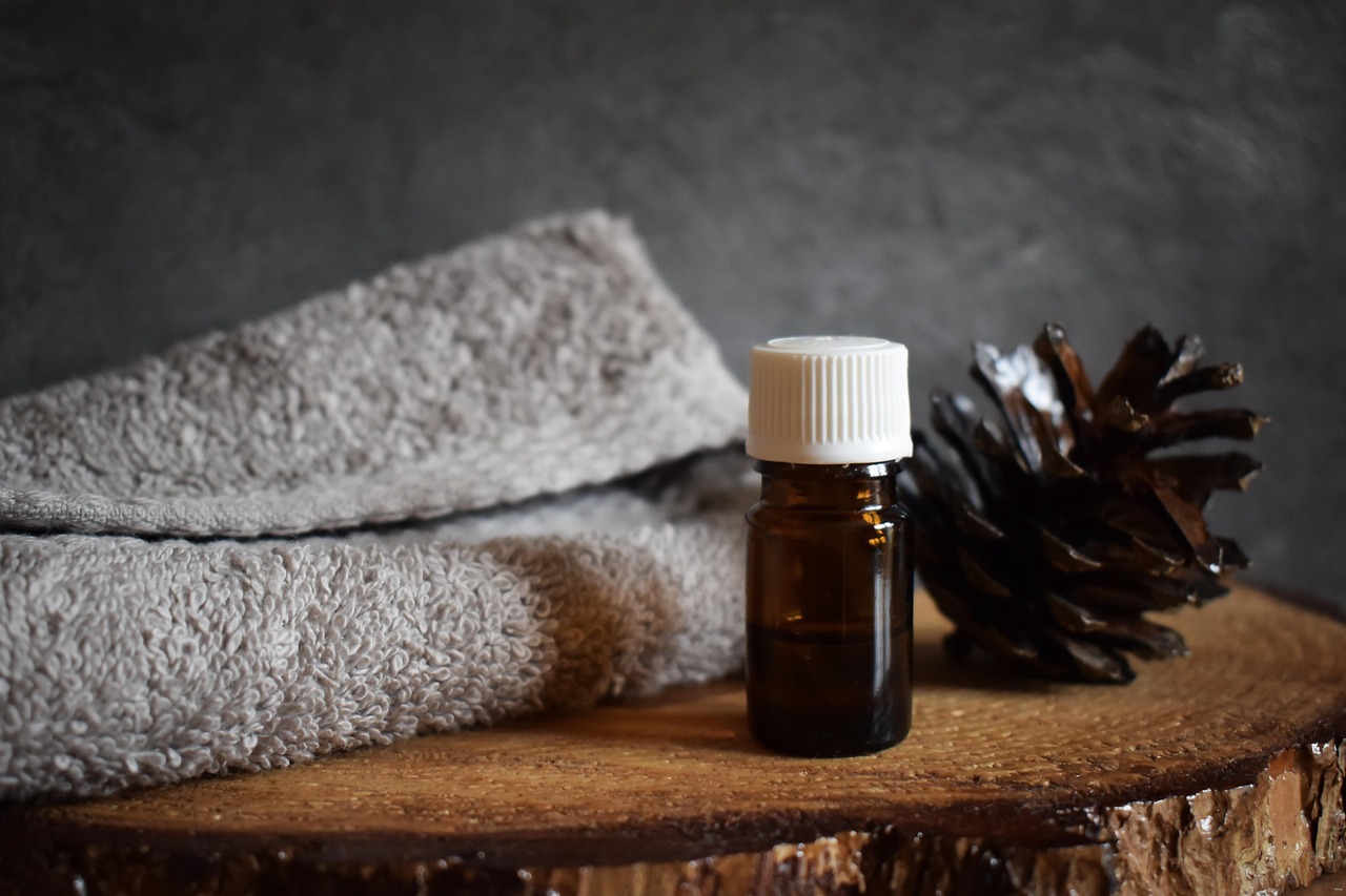 S’il y a une huile essentielle à toujours avoir sous la main en hiver, c’est bien celle d’eucalyptus radié.