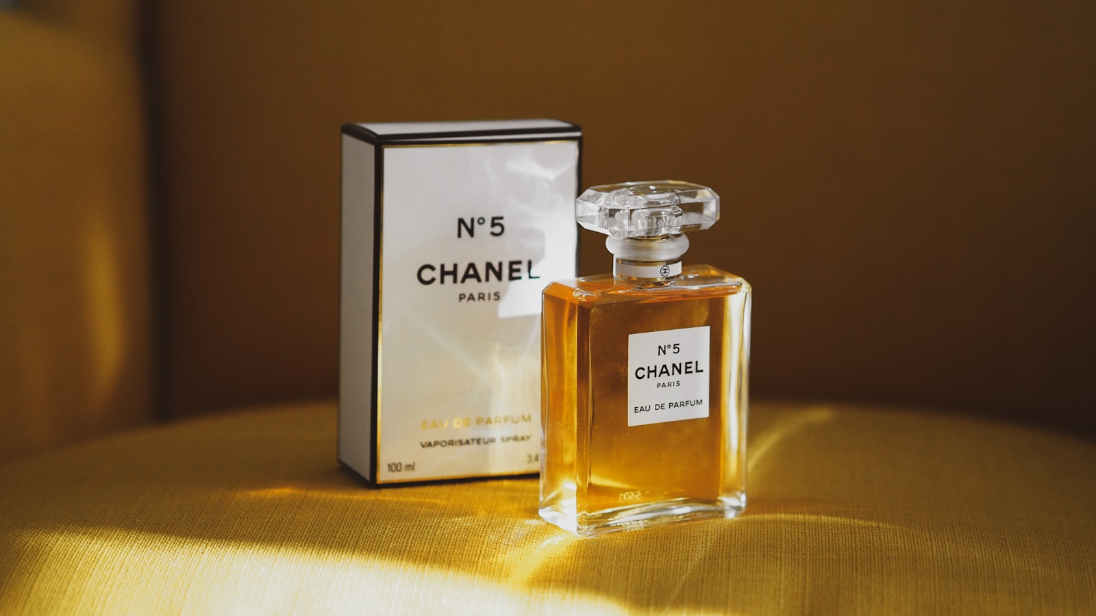 Une étiquette bien faite en dit long sur l’authenticité d’un parfum.