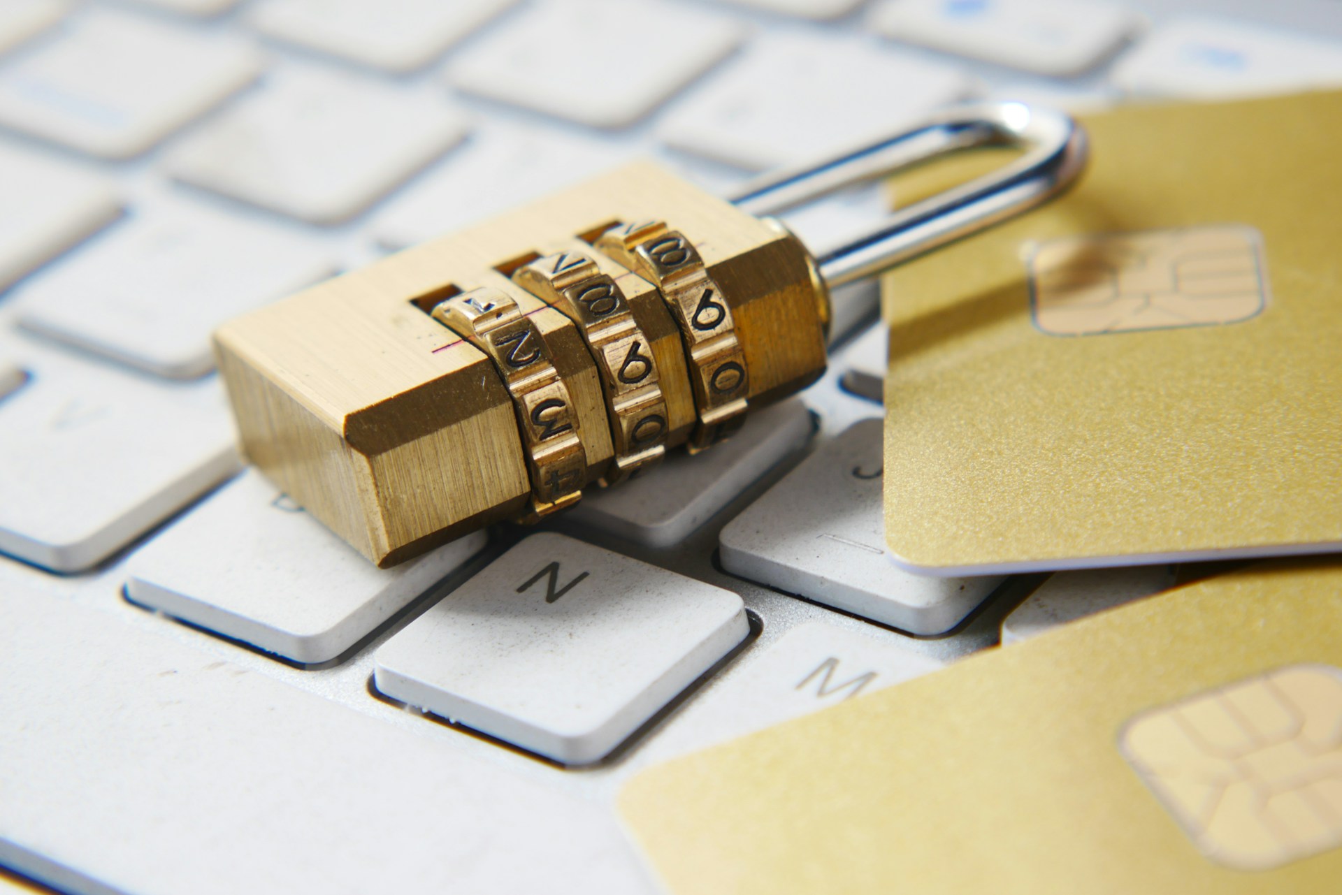 Créer et gérer les mots de passe de ses comptes en ligne