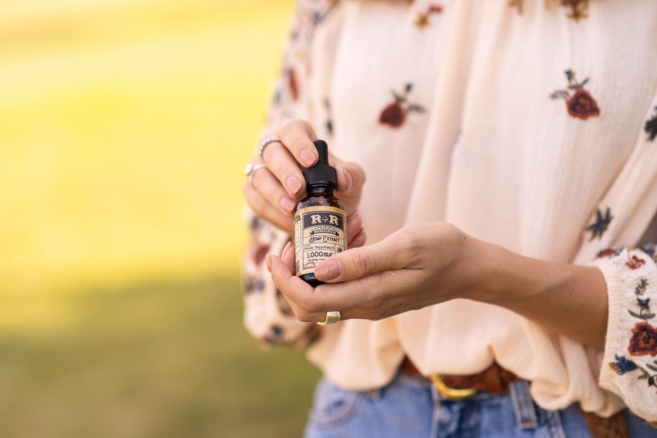 Fleurs, huiles, infusions : quelle forme de CBD choisir selon son besoin ?