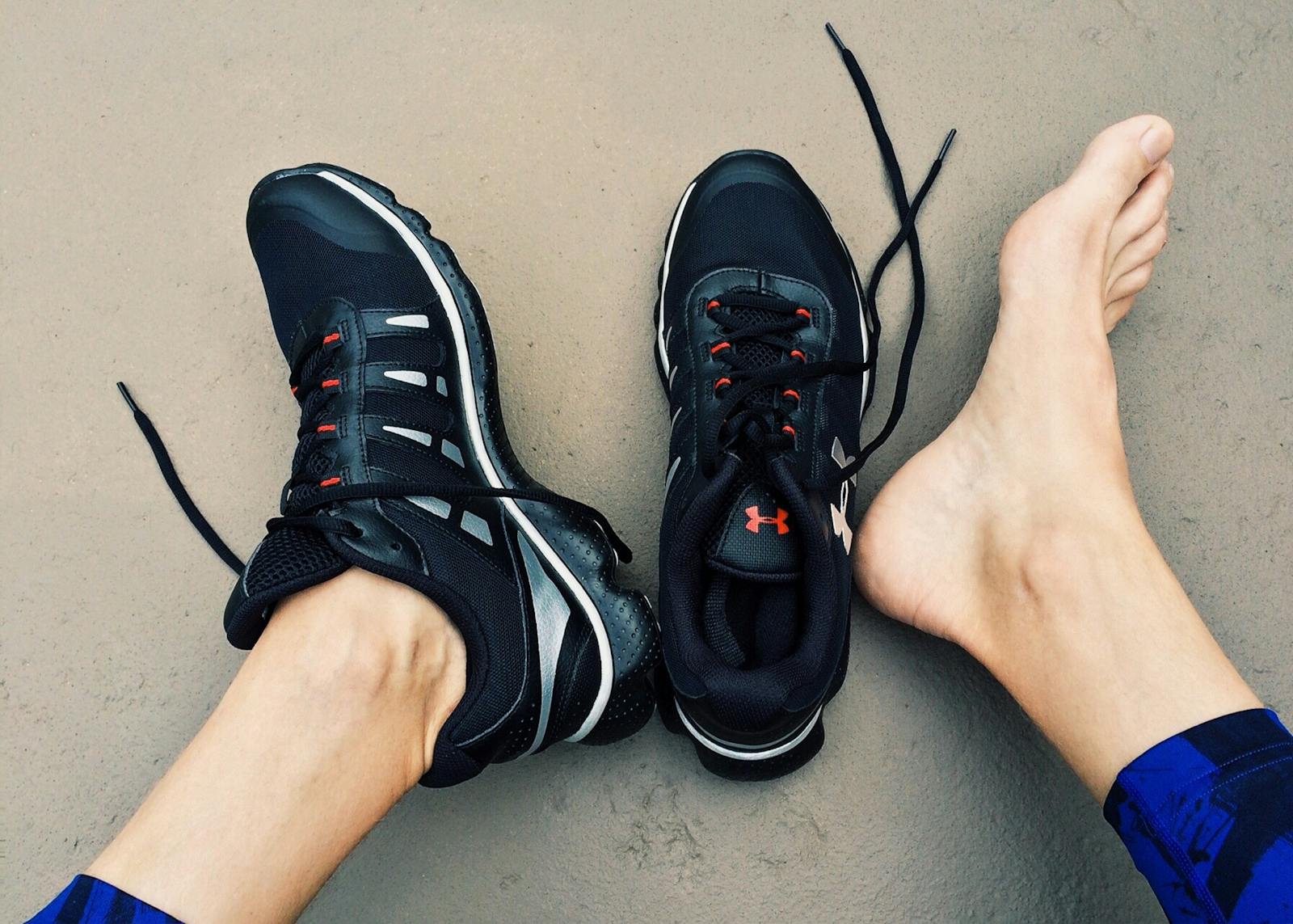 La meilleure façon d’éviter la douleur sur le dessus du pied, c’est de la prévenir.