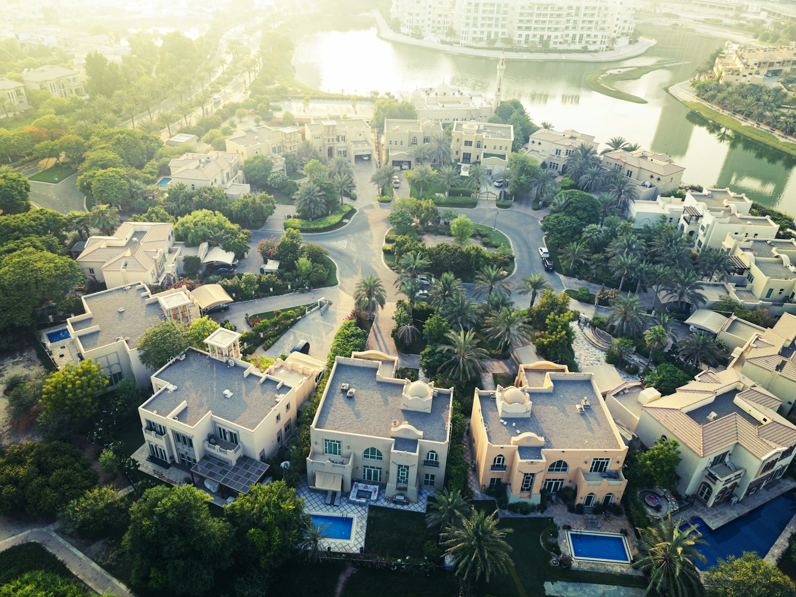 Propriété immobilière aux Émirats : les aspects juridiques à connaitre