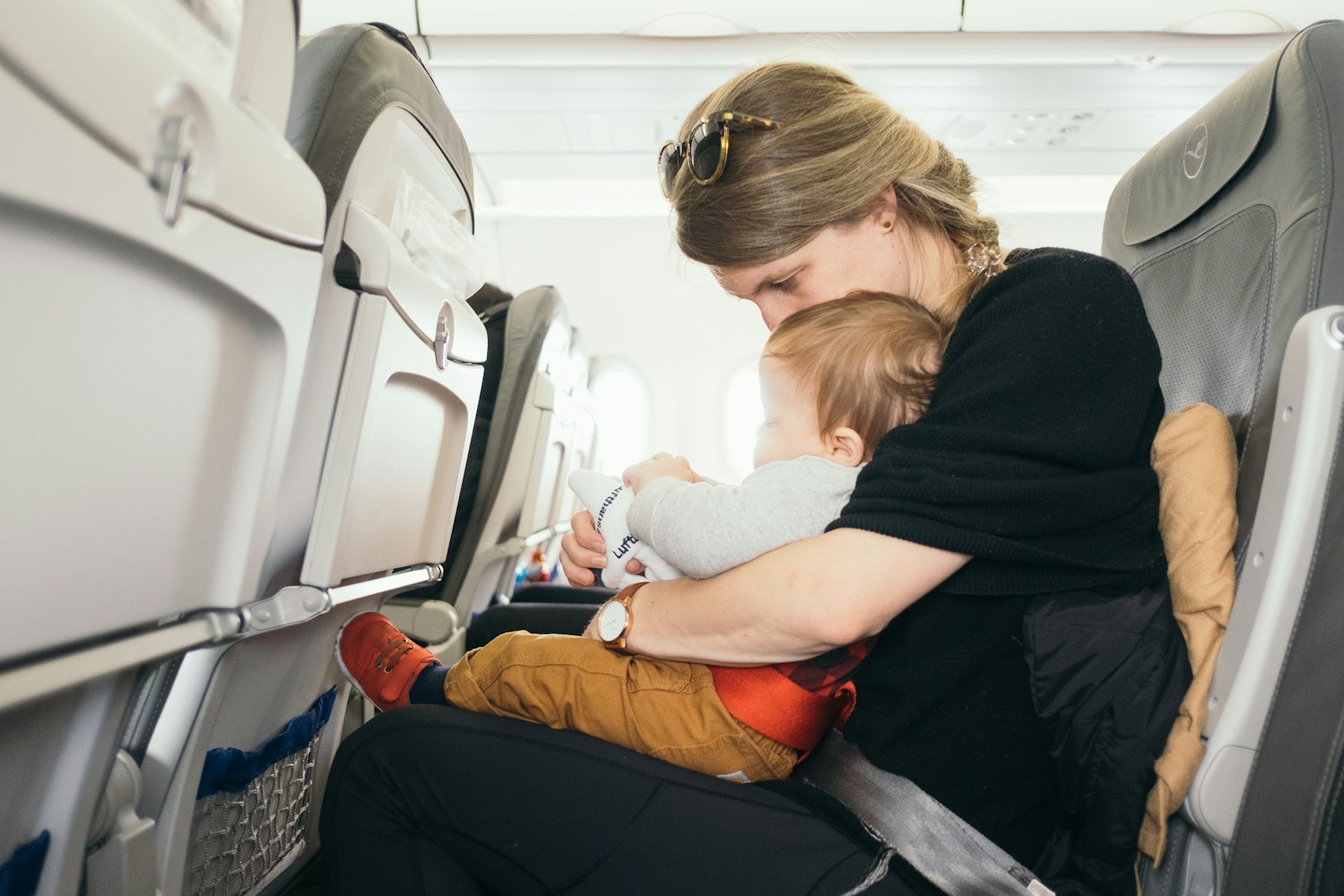 Voyage en avion avec bébé : quelques recommandations essentielles