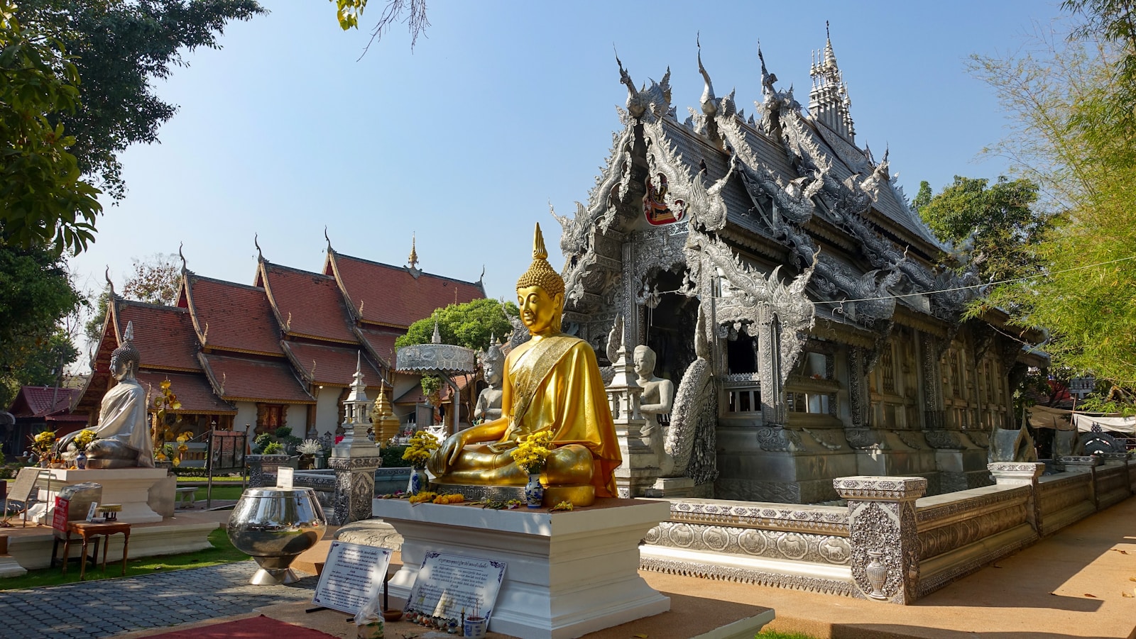 Chiang Mai est surnommée la ville aux 300 temples.