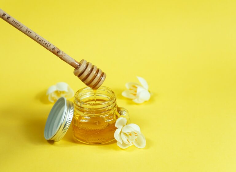 Article | Le miel : un élixir aux multiples bienfaits pour la peau