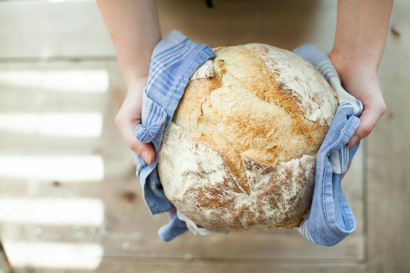 Pourquoi mettre du psyllium dans le pain ? Parce qu'il apporte souplesse et hydratation en plus de ses bienfaits santé.