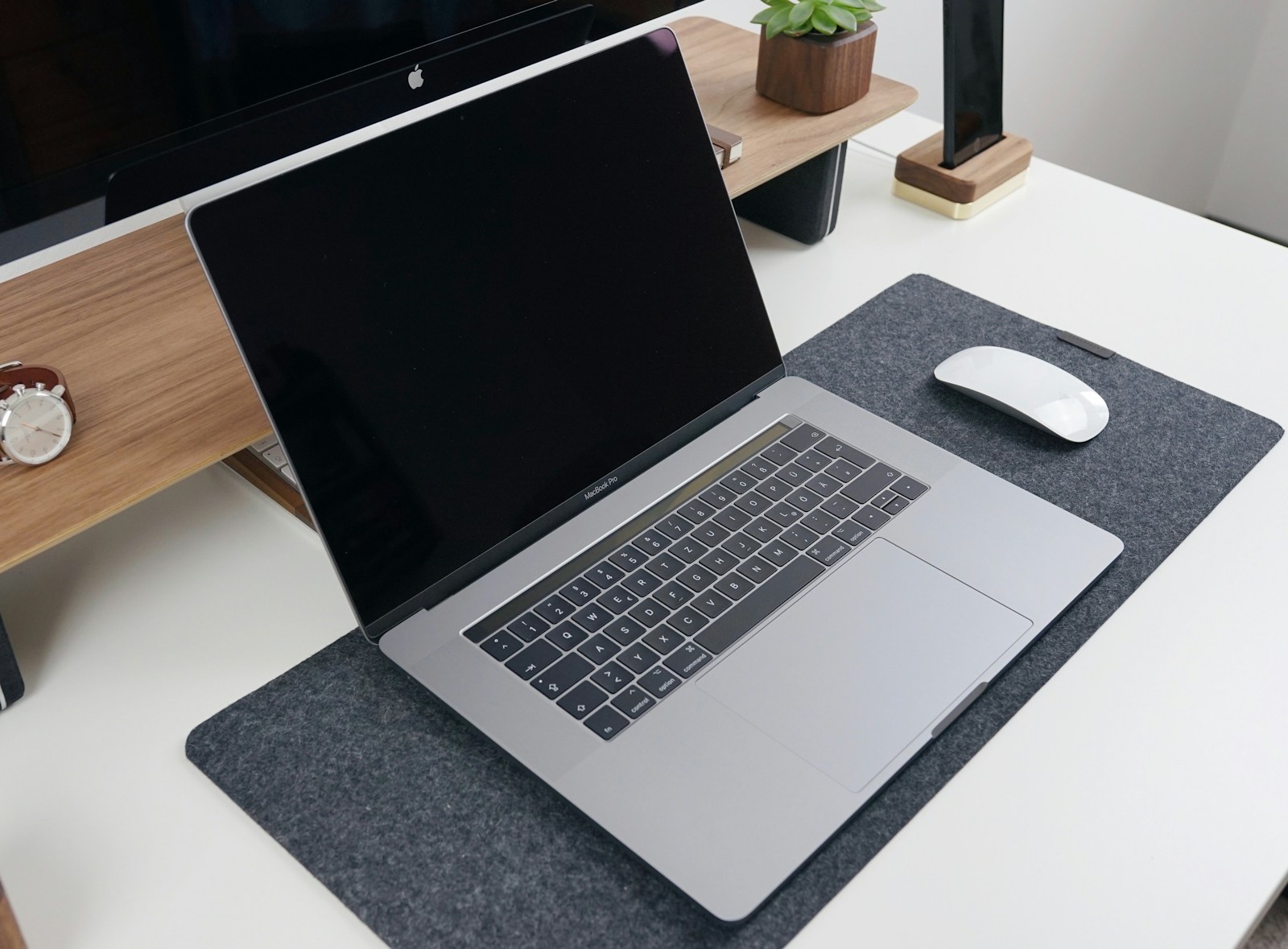 Réparer son écran de MacBook : quelles options ?