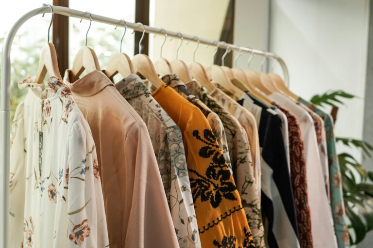 Article | Fast fashion : la France se heurte au mur de Bruxelles