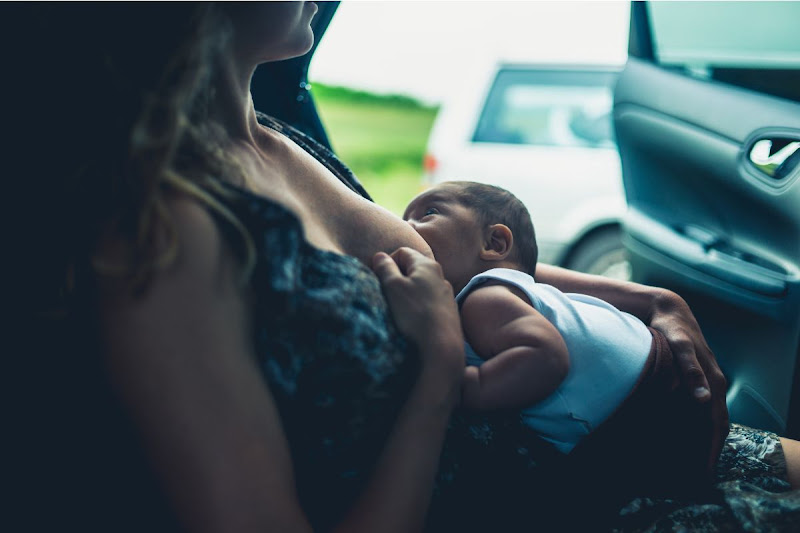 Voyage et lait maternel : comment transporter et conserver le lait maternel congelé en toute sécurité
