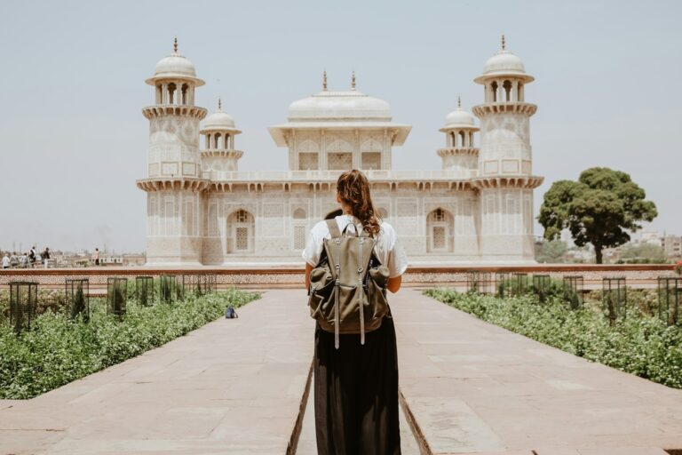 Article | Partir seul à l’aventure : les destinations idéales pour un séjour inoubliable