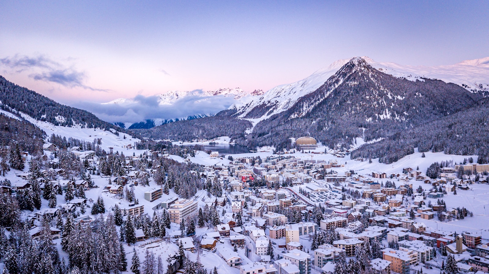 Quelle est la ville européenne la plus haute ?