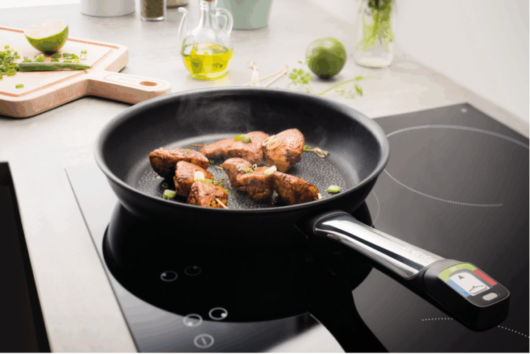 Article | En suivant une casserole ou une poêle, on redécouvre la France industrielle