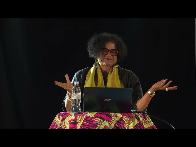 Le cheveu crépu face à la question de l’étiquette sociale