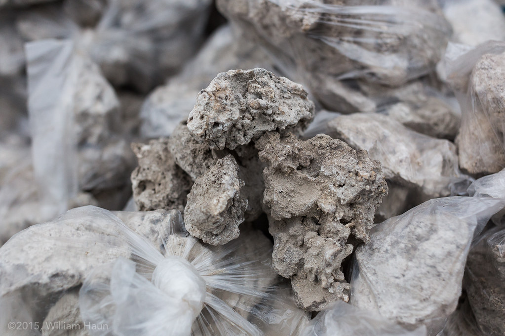 Identifier et éliminer le salpêtre