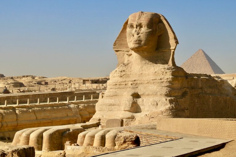 Article | Le sphinx de Gizeh : un monument à la fois iconique et énigmatique