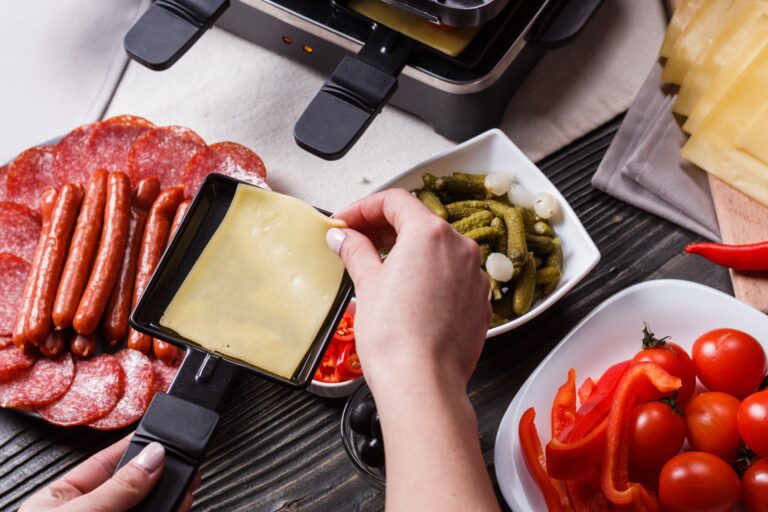 Article | Pourquoi les jeunes adorent la raclette ?