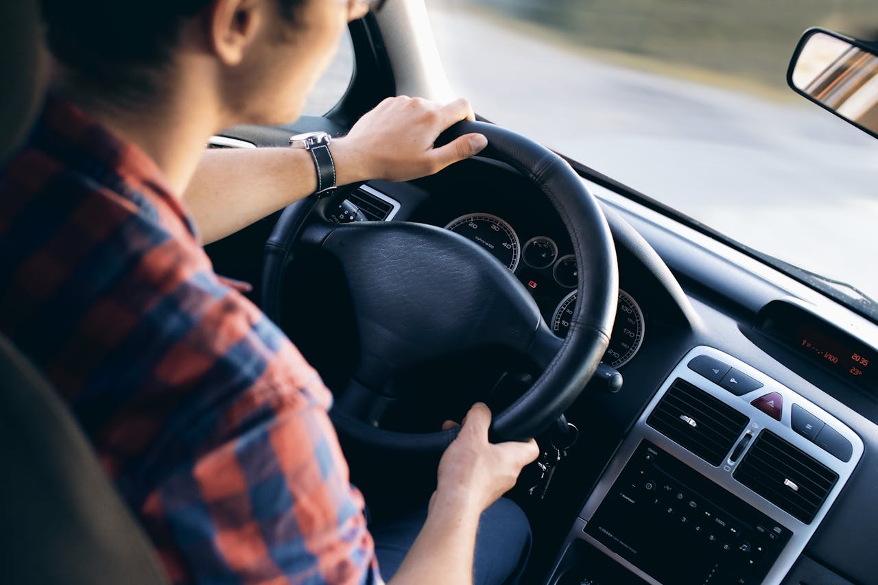 G&eacute;n&eacute;ration Z : comment le code de la route en ligne s&rsquo;impose comme un passage quasi digitalis&eacute; vers l&rsquo;autonomie