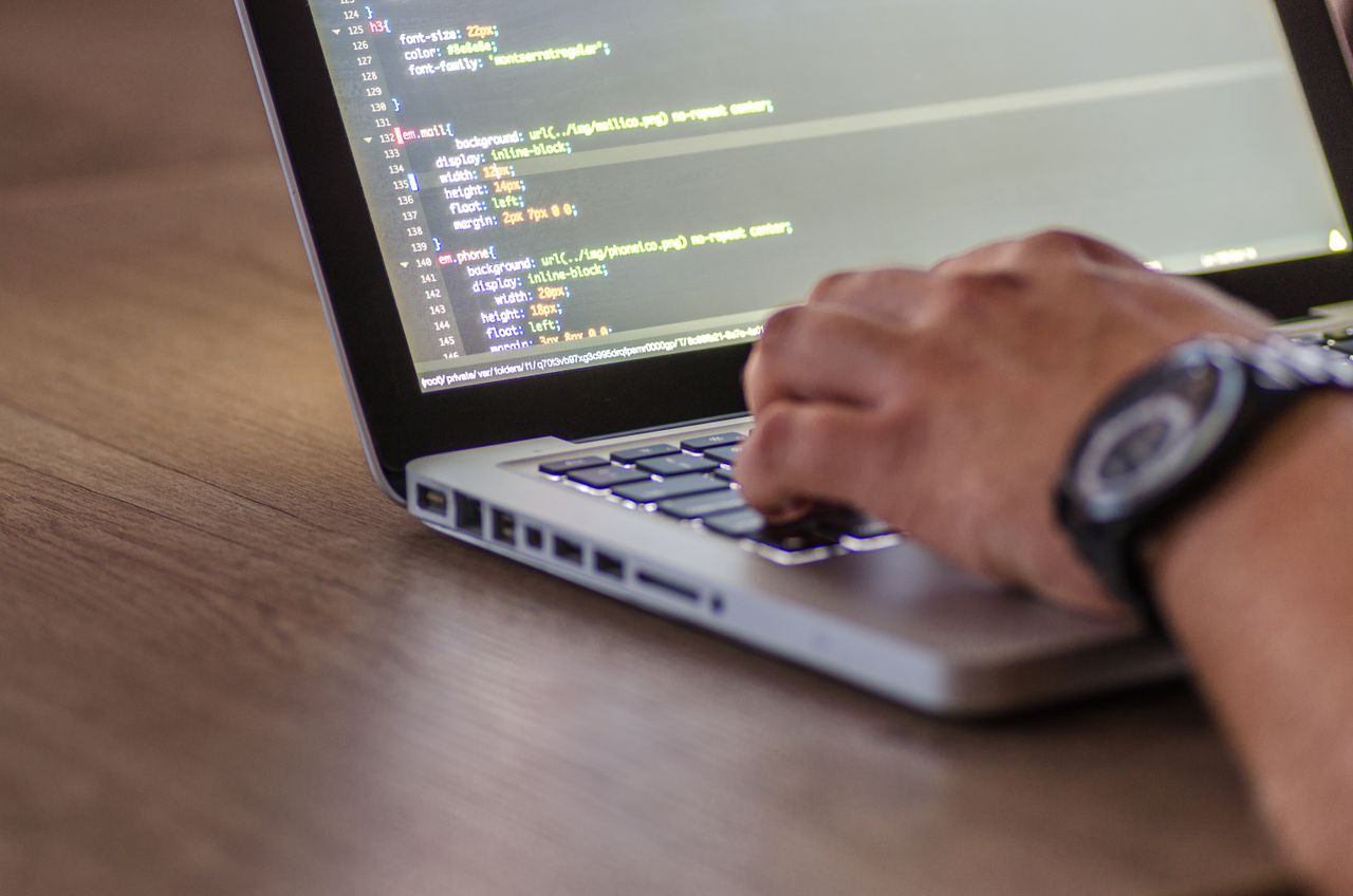 Formation DevOps : quelles compétences faut-il réellement apprendre ?